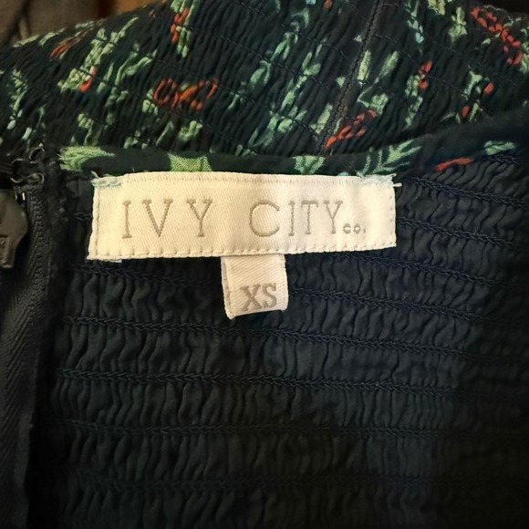 Ivy City Co Womens Gracie Dress Holly Holiday Midi Ruffle Square Neck Smocked XS - Picture 5 of 7